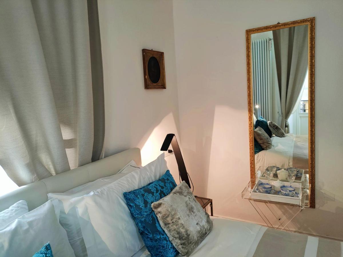 Piazza San Rocco Suite Art Вербанія Екстер'єр фото