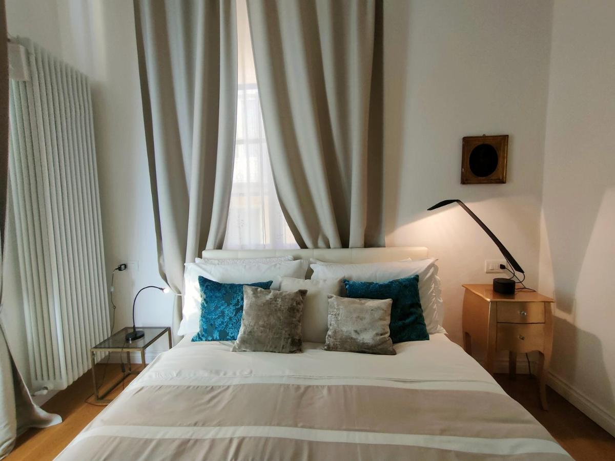 Piazza San Rocco Suite Art Вербанія Екстер'єр фото